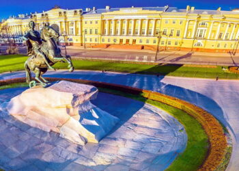 Сенатская площадь Санкт Петербург