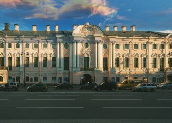 Строгановский дворец в Санкт Петербурге