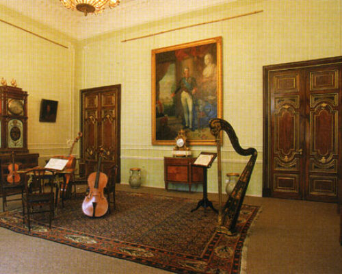 Предцерковная комната в Шереметевском дворце